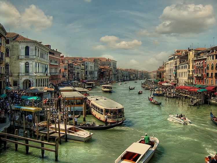 The Canals of Venice - Exploring the Grand Canal