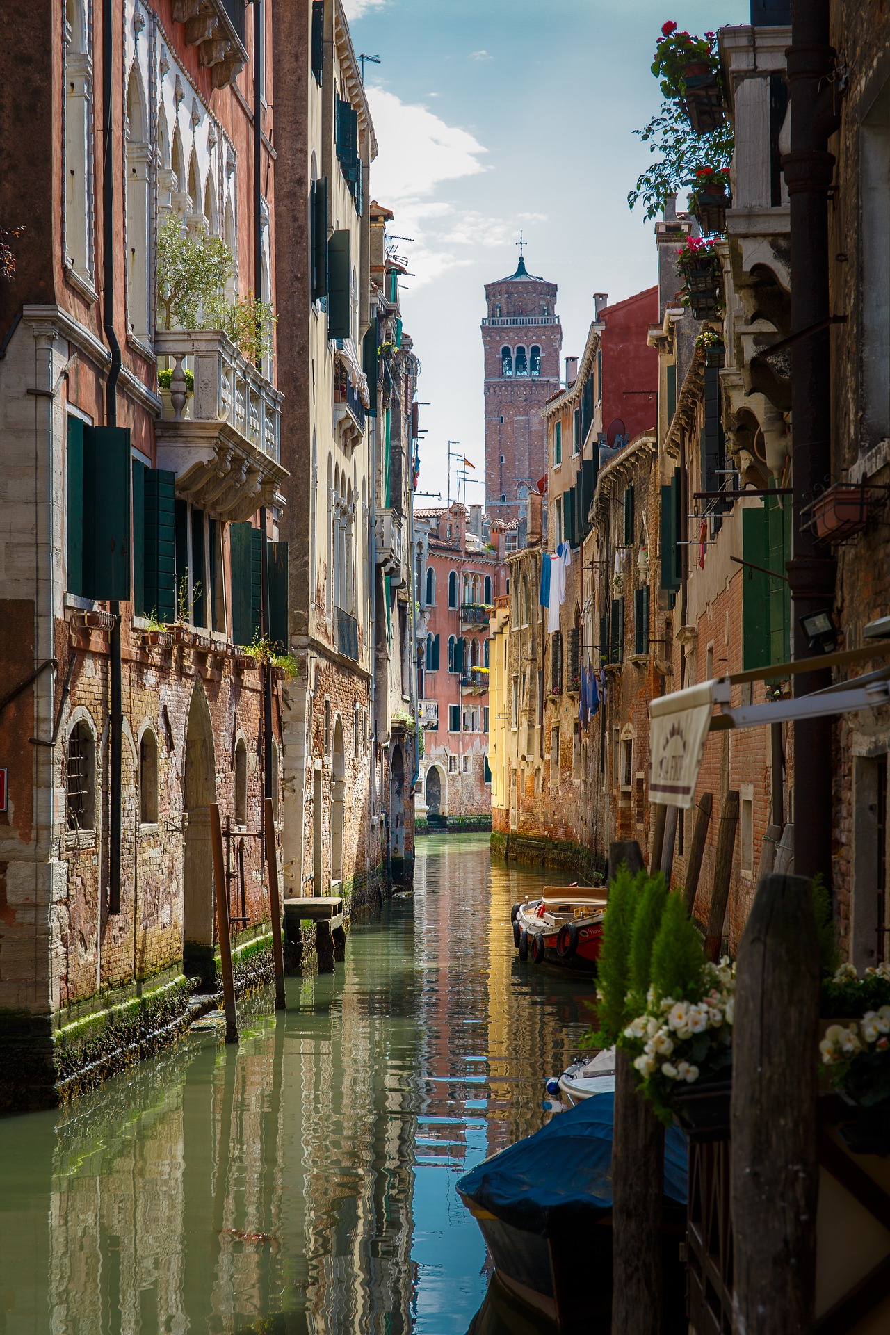 A Virtual Journey through Venetian Life